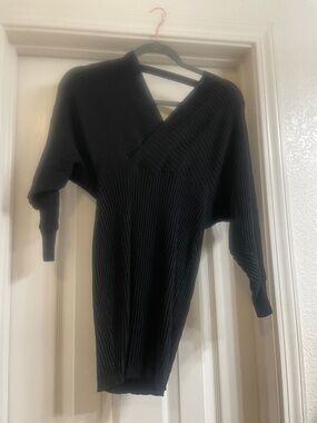 Love Tree Black Ribbed V-Neck Sweater Dress